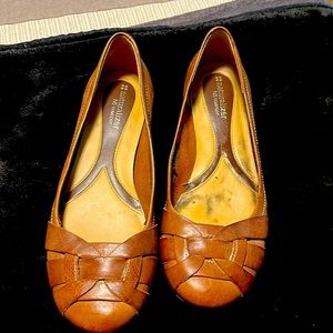 Naturalized N5 comfort flat dress shoes